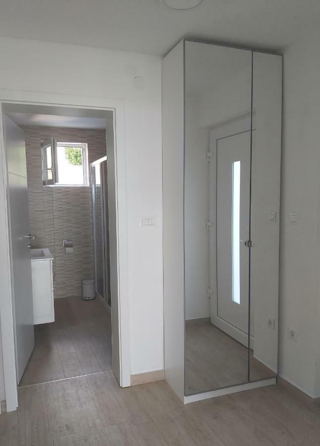 Apartments Irina Icici Luaran gambar